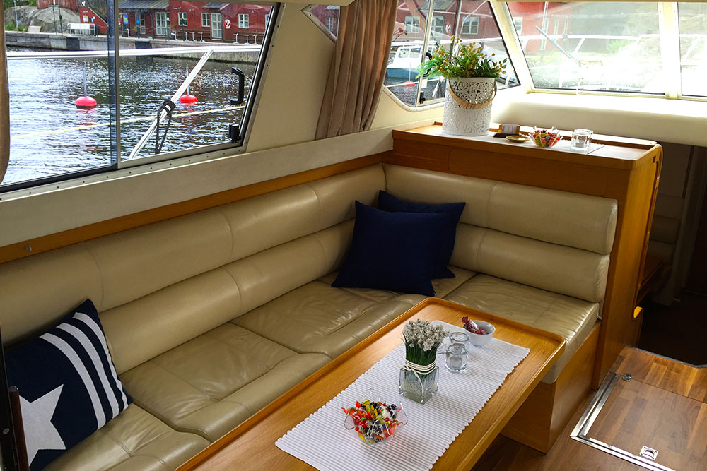 Lunchkryssning i Stockholm på egen charterbåt